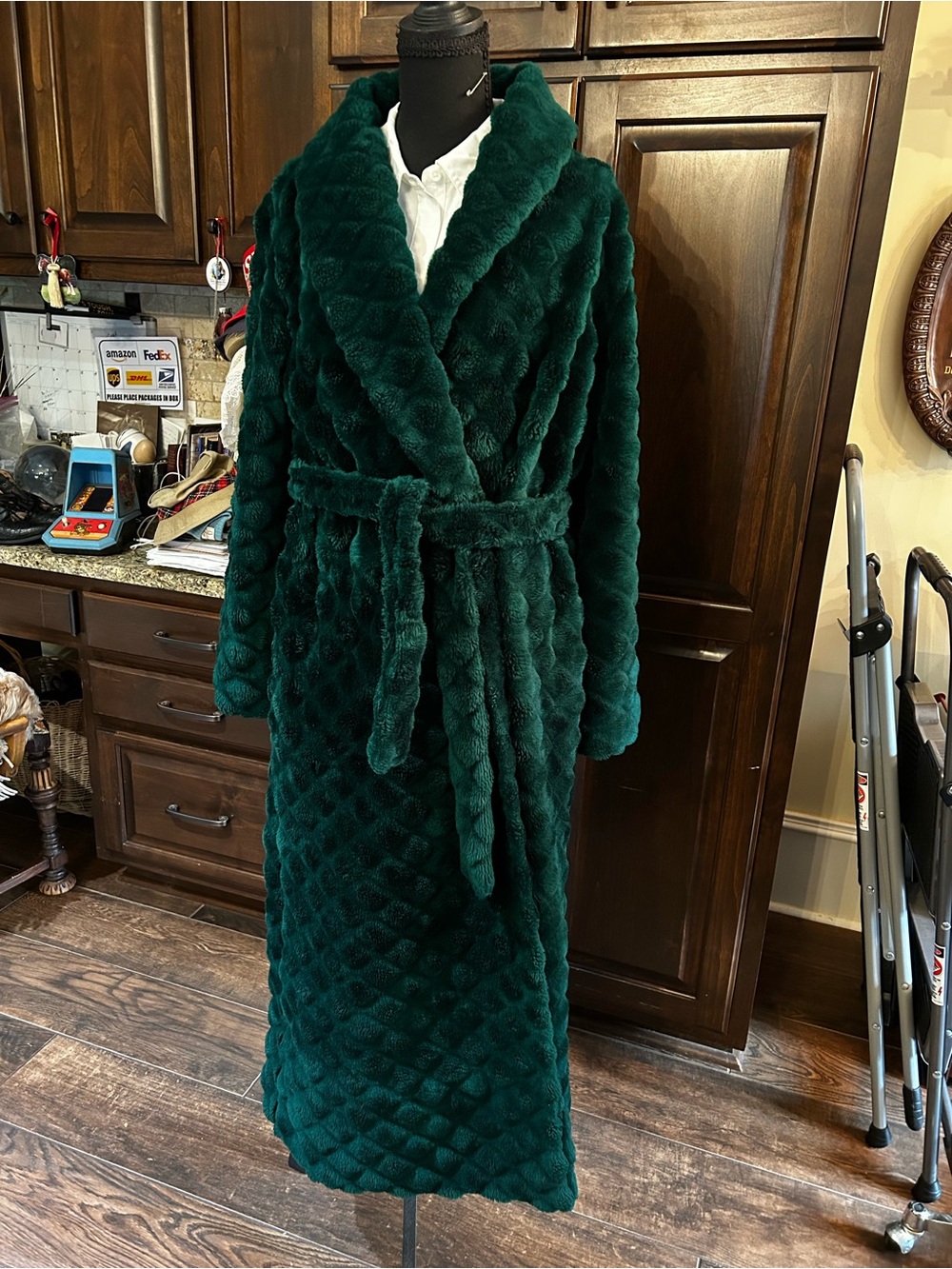 1970’s JC Penney Sz S Emerald Green Quilted Fuzzy Bathrobe